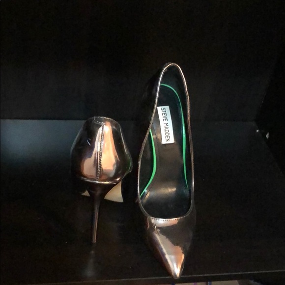 Steve Madden Darrt pewter pumps - Picture 4 of 4